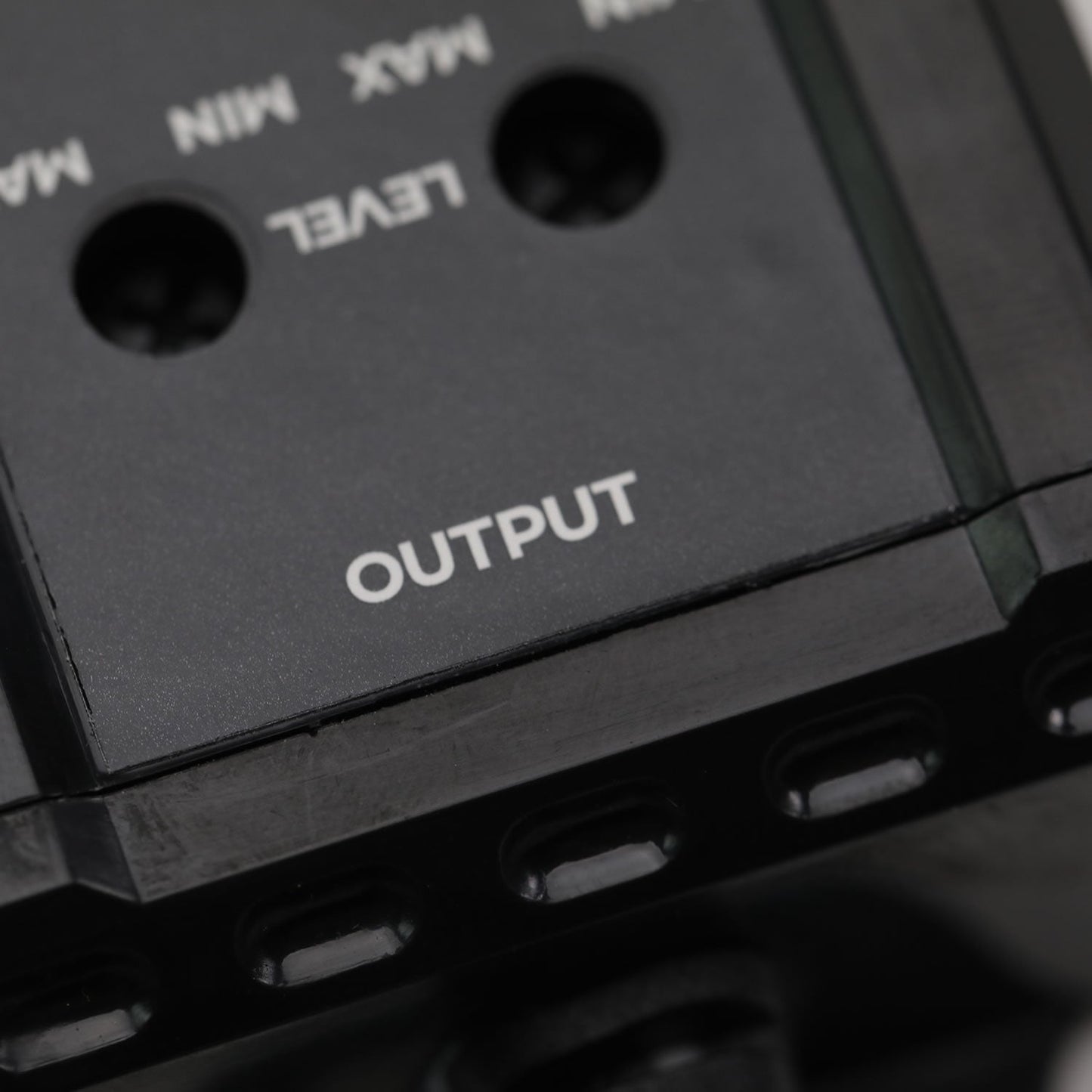 MAXXLINK VLOC-2V1 2 Channel Line Output Converter